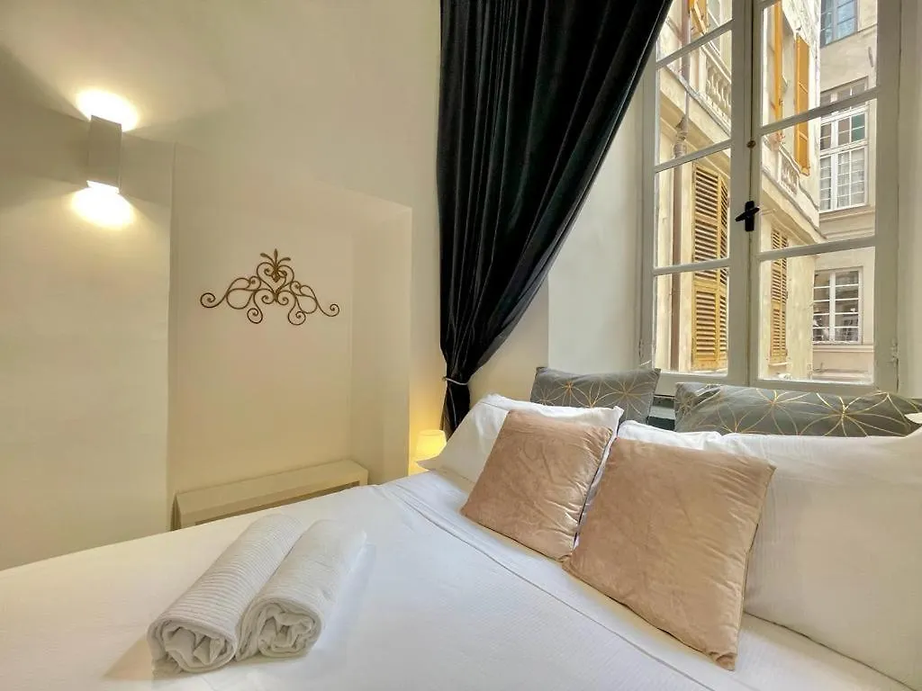 Happy Family Apartments Sauli Genoa